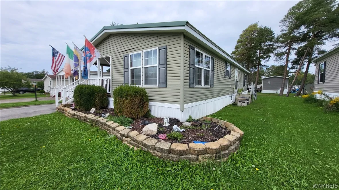 3450 Howard Road 114, Hamburg, New York 14075, Hamburg, New York 14075, 3 Bedroom Bedrooms, 7 Room Rooms,2 BathroomBathrooms,Residential,For Sale,3450 Howard Road 114, Hamburg, New York 14075,0,B1715822