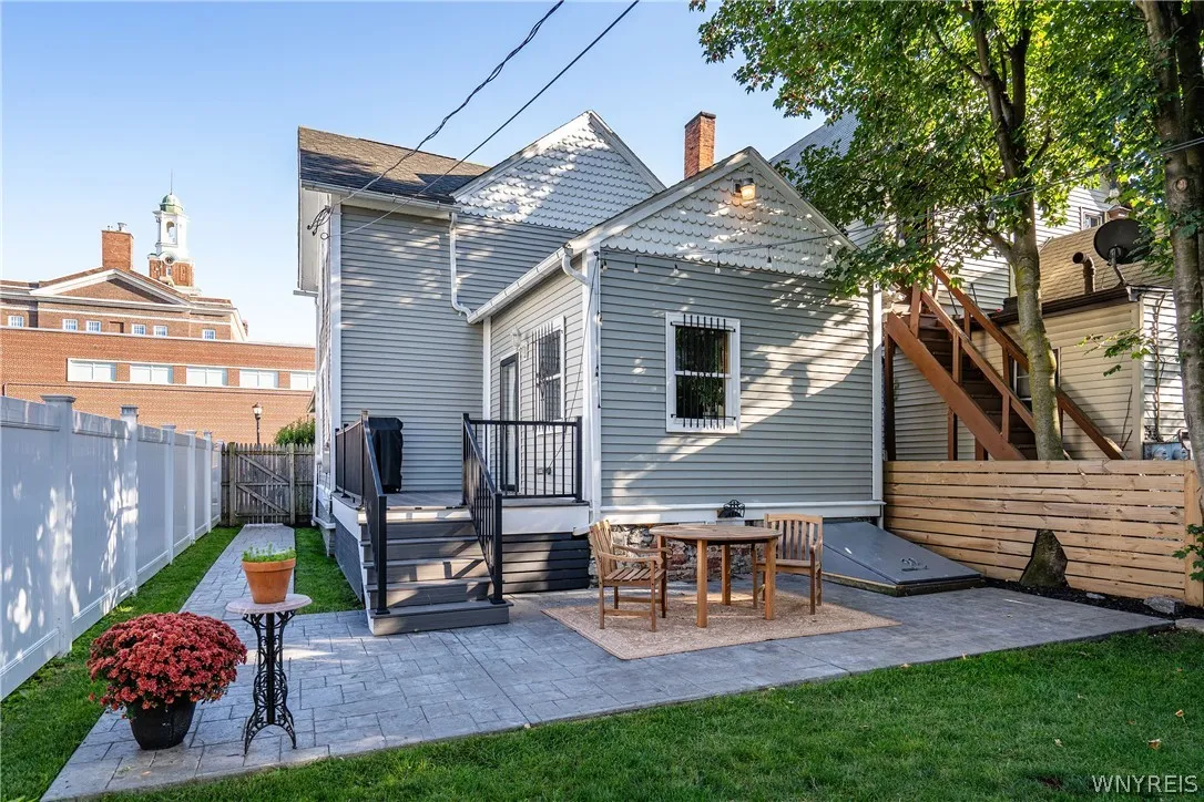 88 York Street, Buffalo, New York 14213, Buffalo, New York 14213, 3 Bedroom Bedrooms, 6 Room Rooms,1 BathroomBathrooms,Residential,For Sale,88 York Street, Buffalo, New York 14213,0,B1715683