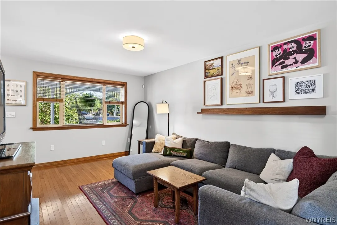 88 York Street, Buffalo, New York 14213, Buffalo, New York 14213, 3 Bedroom Bedrooms, 6 Room Rooms,1 BathroomBathrooms,Residential,For Sale,88 York Street, Buffalo, New York 14213,0,B1715683