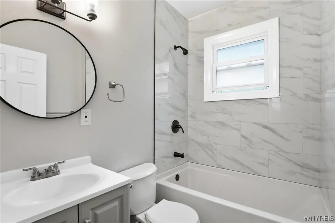 256 Breckenridge Street, Buffalo, New York 14213, Buffalo, New York 14213, 9 Bedroom Bedrooms, ,3 BathroomBathrooms,Residential,For Sale,256 Breckenridge Street, Buffalo, New York 14213,0,B1715681