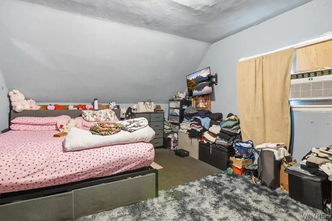 256 Breckenridge Street, Buffalo, New York 14213, Buffalo, New York 14213, 9 Bedroom Bedrooms, ,3 BathroomBathrooms,Residential,For Sale,256 Breckenridge Street, Buffalo, New York 14213,0,B1715681