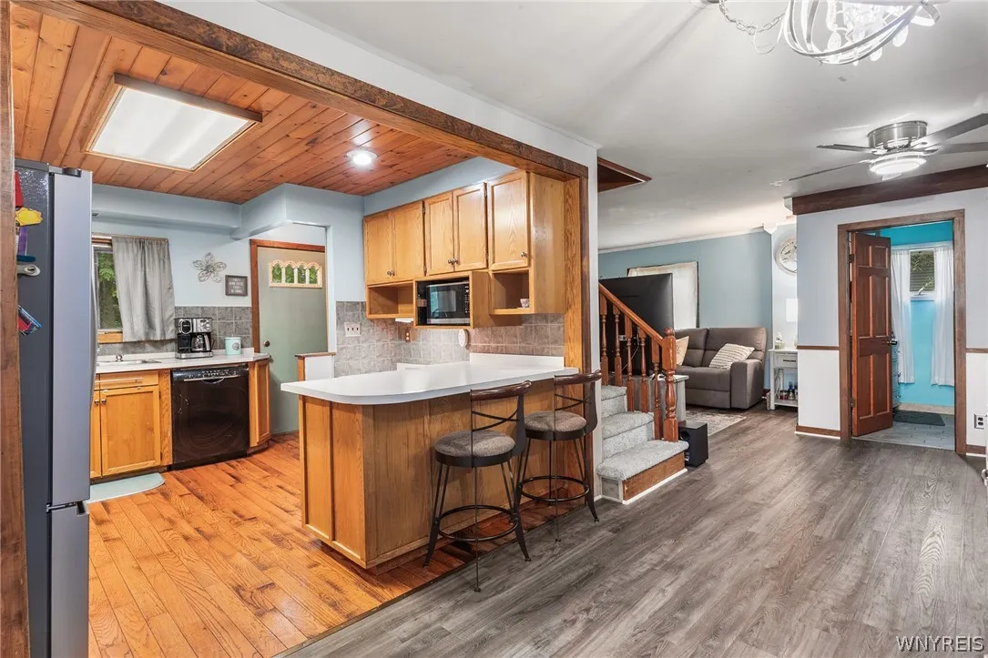 2173 Pleasant Avenue, Hamburg, New York 14085, Hamburg, New York 14085, 4 Bedroom Bedrooms, 7 Room Rooms,2 BathroomBathrooms,Residential,For Sale,2173 Pleasant Avenue, Hamburg, New York 14085,0,B1715978