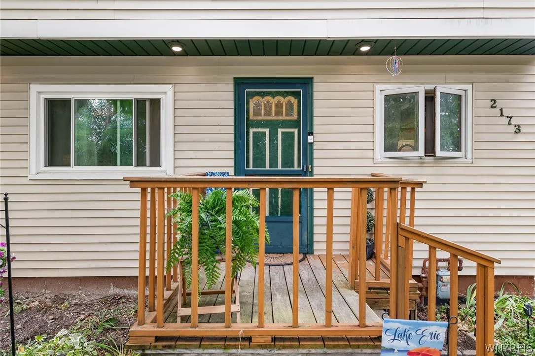2173 Pleasant Avenue, Hamburg, New York 14085, Hamburg, New York 14085, 4 Bedroom Bedrooms, 7 Room Rooms,2 BathroomBathrooms,Residential,For Sale,2173 Pleasant Avenue, Hamburg, New York 14085,0,B1715978