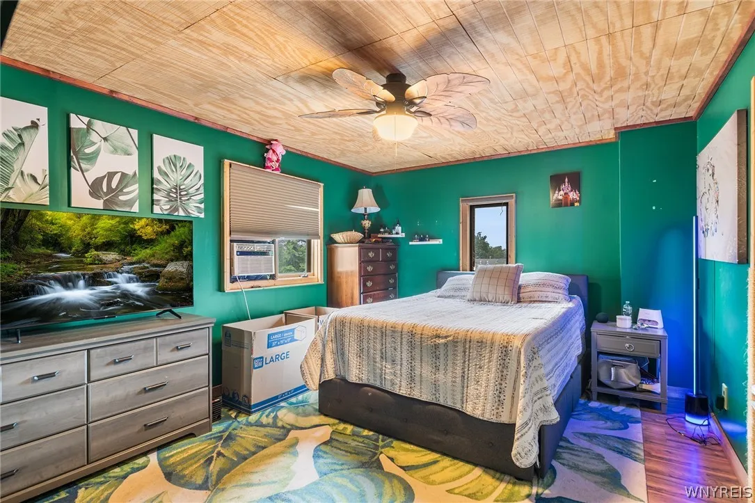 2173 Pleasant Avenue, Hamburg, New York 14085, Hamburg, New York 14085, 4 Bedroom Bedrooms, 7 Room Rooms,2 BathroomBathrooms,Residential,For Sale,2173 Pleasant Avenue, Hamburg, New York 14085,0,B1715978