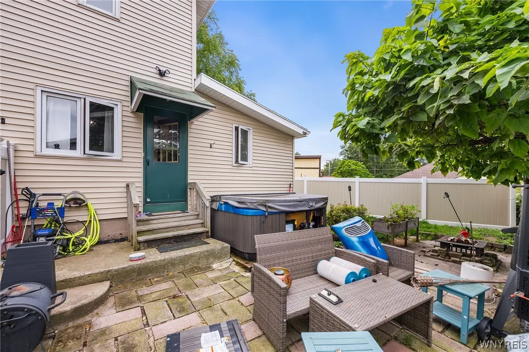 2173 Pleasant Avenue, Hamburg, New York 14085, Hamburg, New York 14085, 4 Bedroom Bedrooms, 7 Room Rooms,2 BathroomBathrooms,Residential,For Sale,2173 Pleasant Avenue, Hamburg, New York 14085,0,B1715978