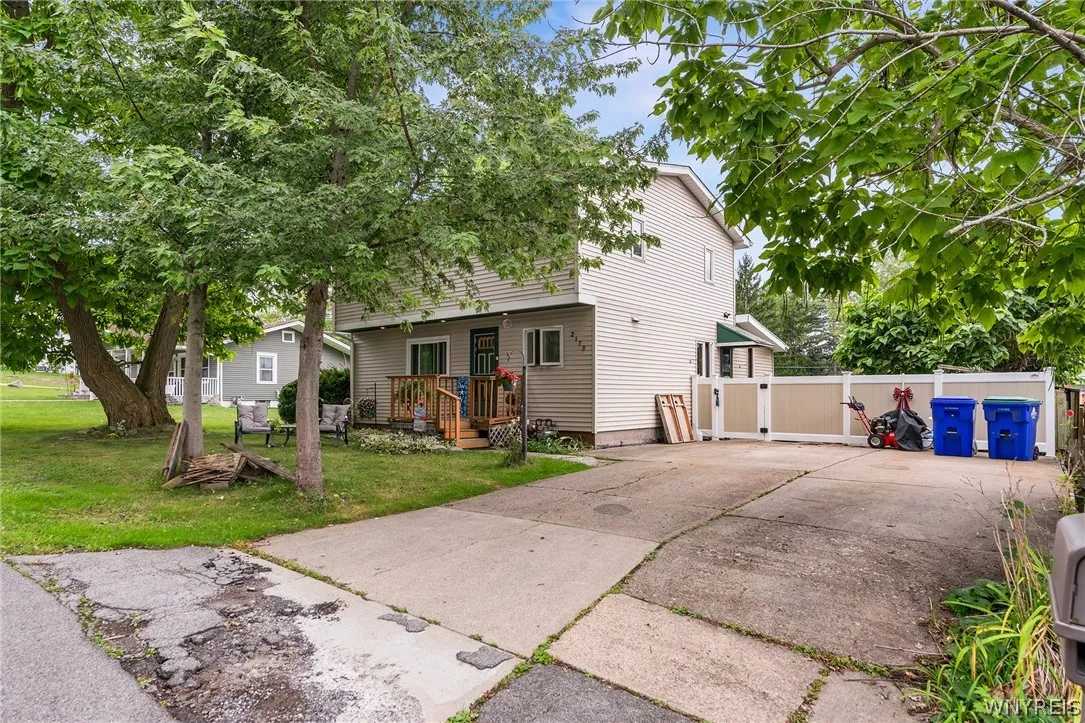 2173 Pleasant Avenue, Hamburg, New York 14085, Hamburg, New York 14085, 4 Bedroom Bedrooms, 7 Room Rooms,2 BathroomBathrooms,Residential,For Sale,2173 Pleasant Avenue, Hamburg, New York 14085,0,B1715978