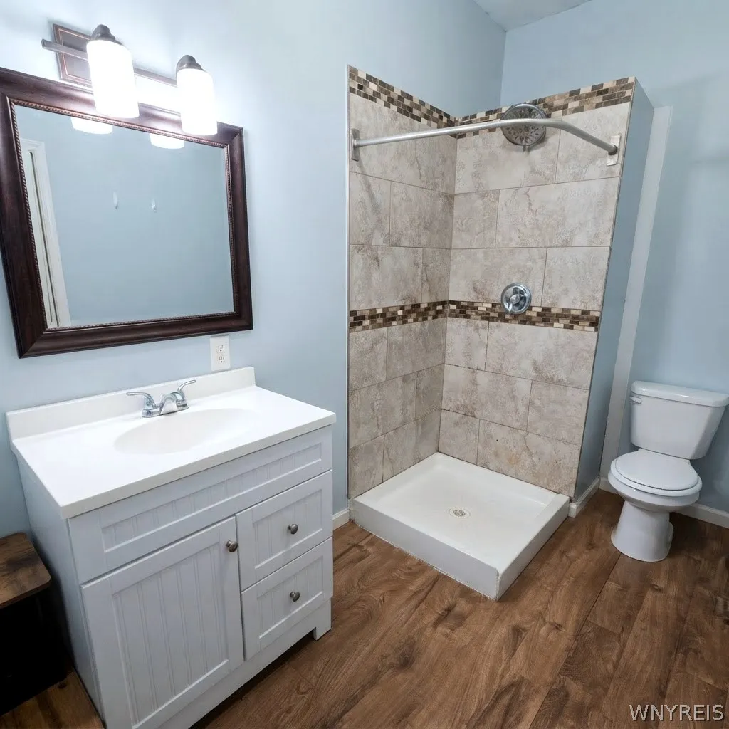 35 Englewood Avenue, Buffalo, New York 14214, Buffalo, New York 14214, 6 Bedroom Bedrooms, 10 Room Rooms,2 BathroomBathrooms,Residential Lease,For Rent,35 Englewood Avenue, Buffalo, New York 14214,0,B1716162