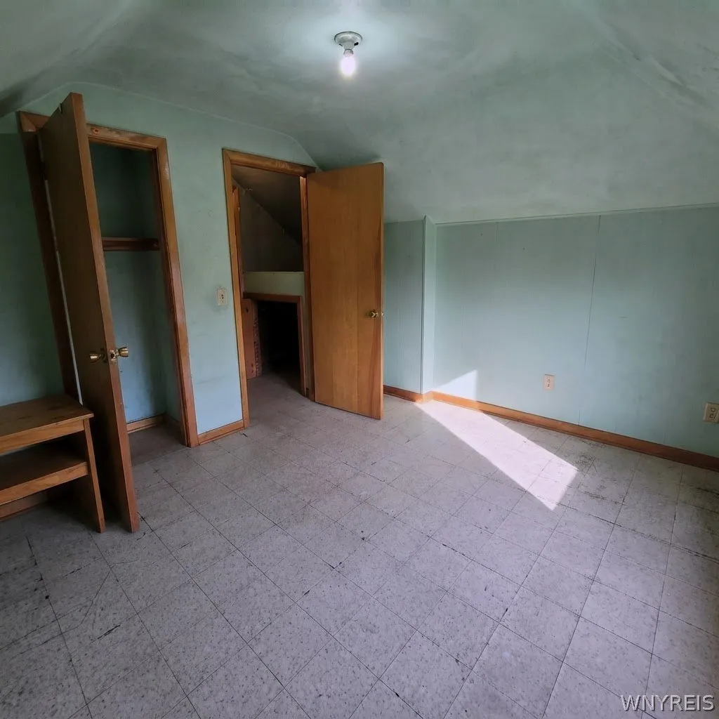 35 Englewood Avenue, Buffalo, New York 14214, Buffalo, New York 14214, 6 Bedroom Bedrooms, 10 Room Rooms,2 BathroomBathrooms,Residential Lease,For Rent,35 Englewood Avenue, Buffalo, New York 14214,0,B1716162