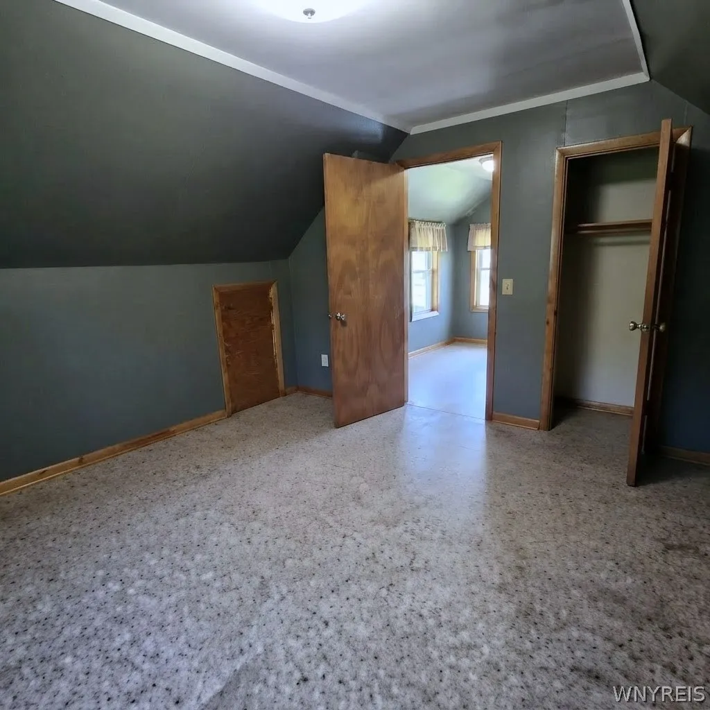 35 Englewood Avenue, Buffalo, New York 14214, Buffalo, New York 14214, 6 Bedroom Bedrooms, 10 Room Rooms,2 BathroomBathrooms,Residential Lease,For Rent,35 Englewood Avenue, Buffalo, New York 14214,0,B1716162