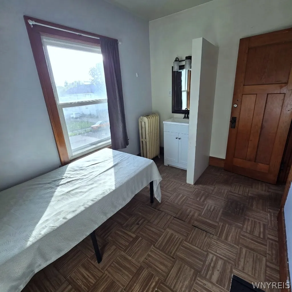 35 Englewood Avenue, Buffalo, New York 14214, Buffalo, New York 14214, 6 Bedroom Bedrooms, 10 Room Rooms,2 BathroomBathrooms,Residential Lease,For Rent,35 Englewood Avenue, Buffalo, New York 14214,0,B1716162