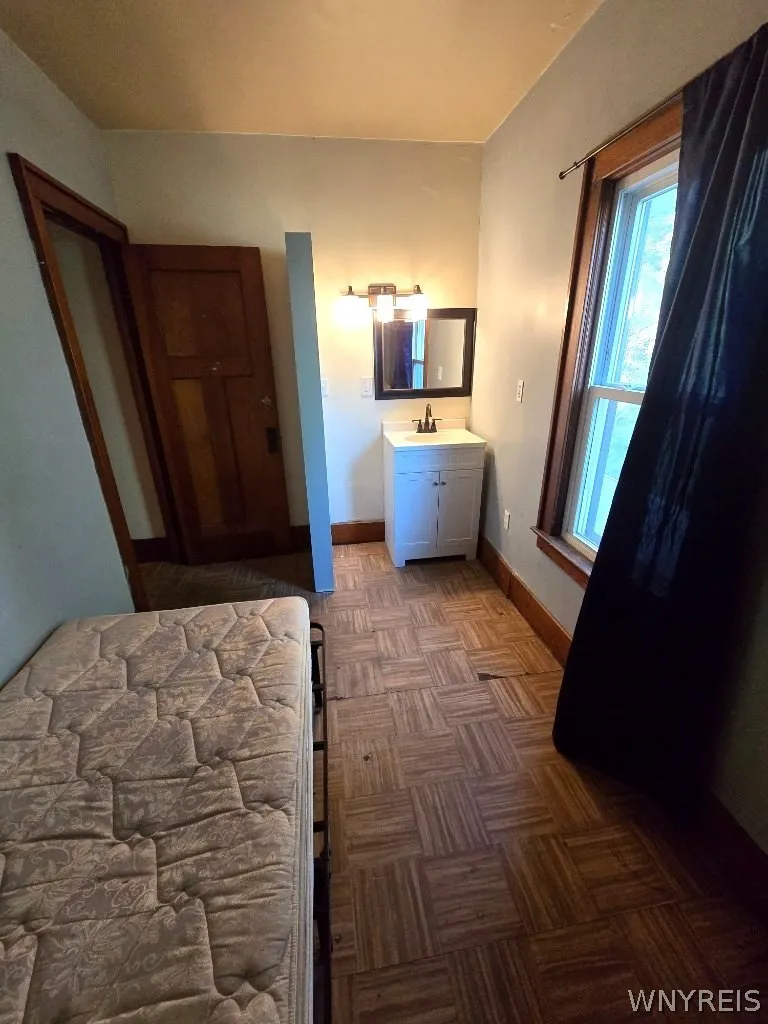 35 Englewood Avenue, Buffalo, New York 14214, Buffalo, New York 14214, 6 Bedroom Bedrooms, 10 Room Rooms,2 BathroomBathrooms,Residential Lease,For Rent,35 Englewood Avenue, Buffalo, New York 14214,0,B1716162