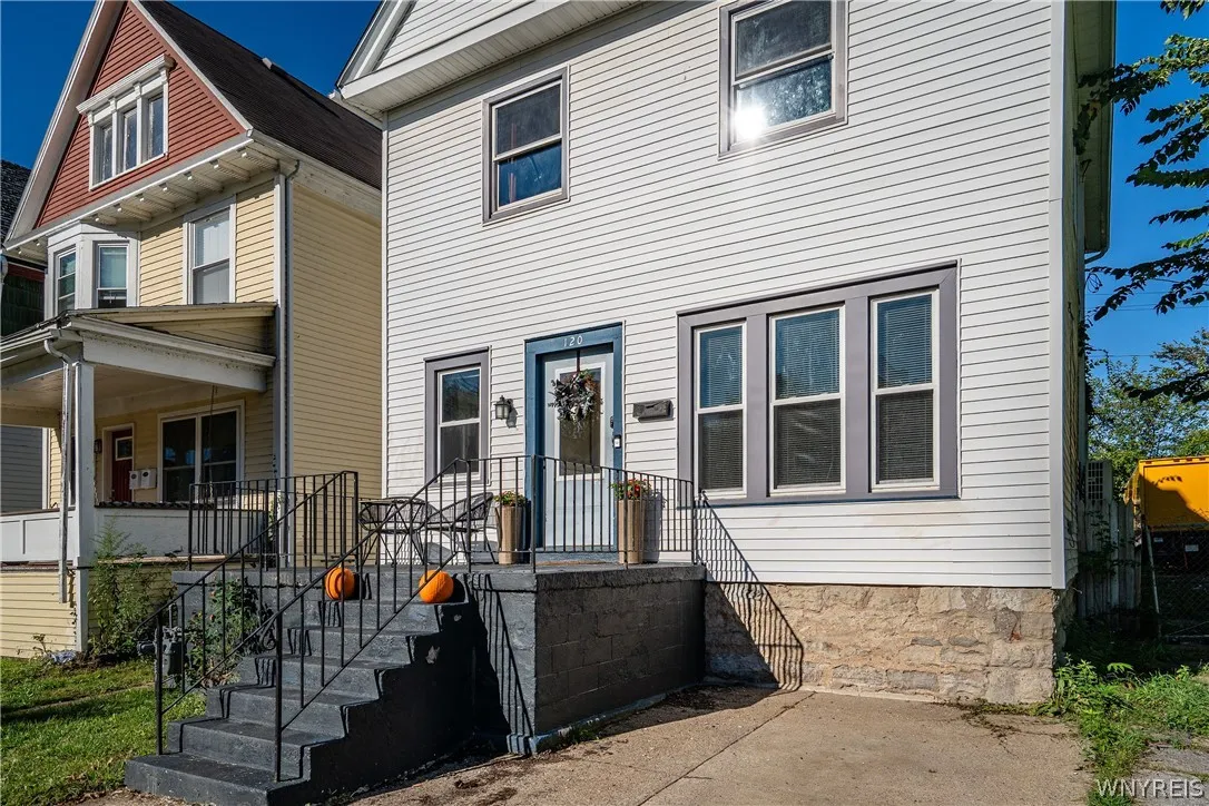 120 Greenwood Place, Buffalo, New York 14213, Buffalo, New York 14213, 3 Bedroom Bedrooms, 7 Room Rooms,2 BathroomBathrooms,Residential,For Sale,120 Greenwood Place, Buffalo, New York 14213,0,B1716204