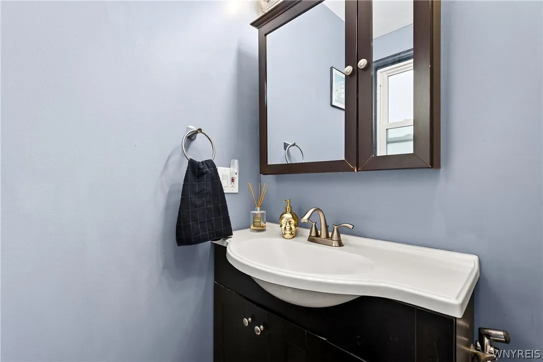 120 Greenwood Place, Buffalo, New York 14213, Buffalo, New York 14213, 3 Bedroom Bedrooms, 7 Room Rooms,2 BathroomBathrooms,Residential,For Sale,120 Greenwood Place, Buffalo, New York 14213,0,B1716204