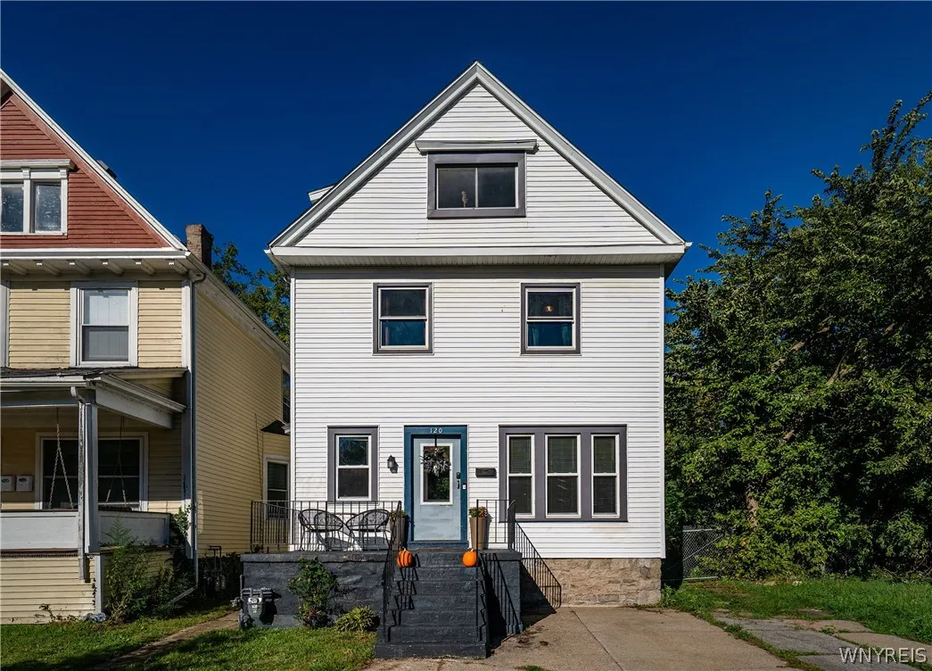 120 Greenwood Place, Buffalo, New York 14213, Buffalo, New York 14213, 3 Bedroom Bedrooms, 7 Room Rooms,2 BathroomBathrooms,Residential,For Sale,120 Greenwood Place, Buffalo, New York 14213,0,B1716204