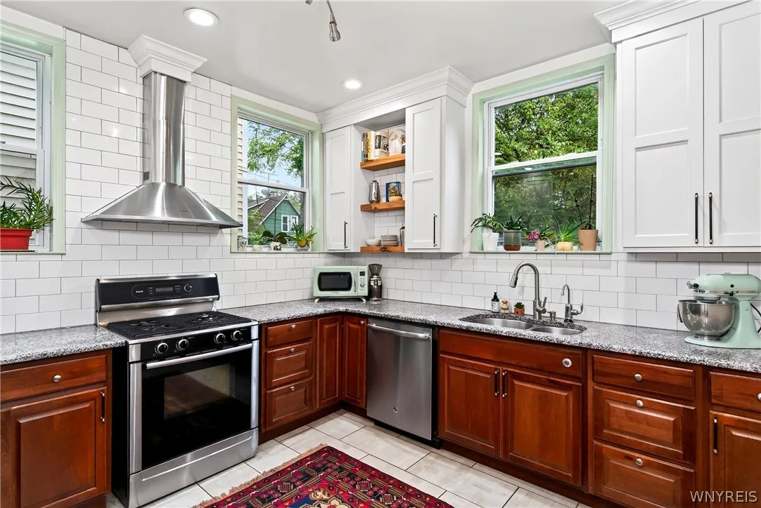 120 Greenwood Place, Buffalo, New York 14213, Buffalo, New York 14213, 3 Bedroom Bedrooms, 7 Room Rooms,2 BathroomBathrooms,Residential,For Sale,120 Greenwood Place, Buffalo, New York 14213,0,B1716204
