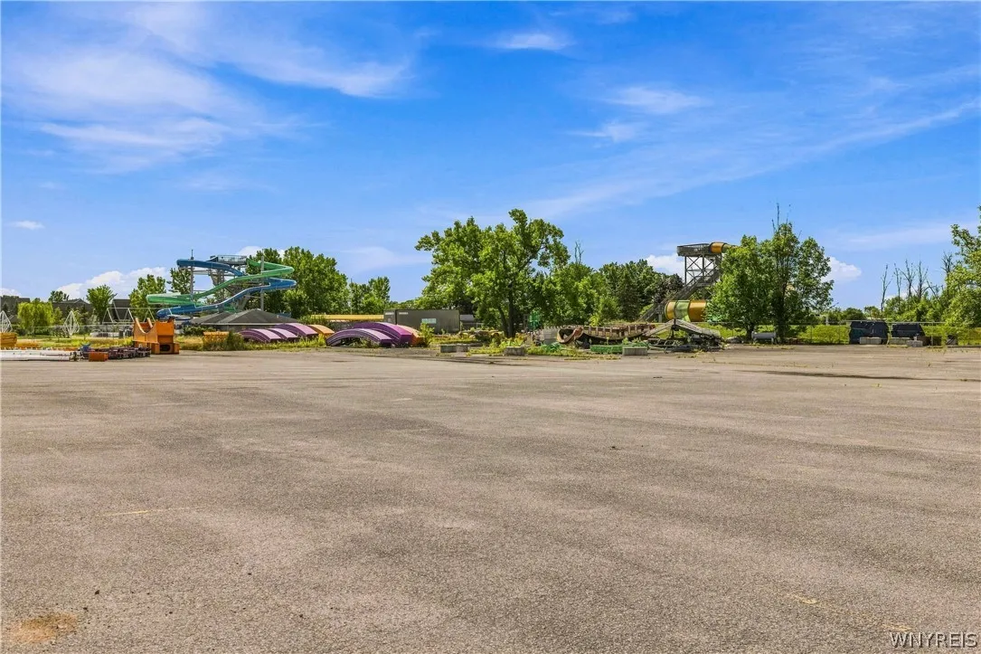 2400 Grand Island Boulevard, Grand Island, New Yor, Grand Island, New York 14072, ,Commercial Sale,For Sale,2400 Grand Island Boulevard, Grand Island, New Yor,0,B1716359