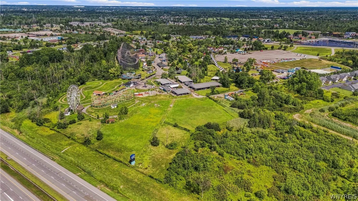 2400 Grand Island Boulevard, Grand Island, New Yor, Grand Island, New York 14072, ,Commercial Sale,For Sale,2400 Grand Island Boulevard, Grand Island, New Yor,0,B1716359