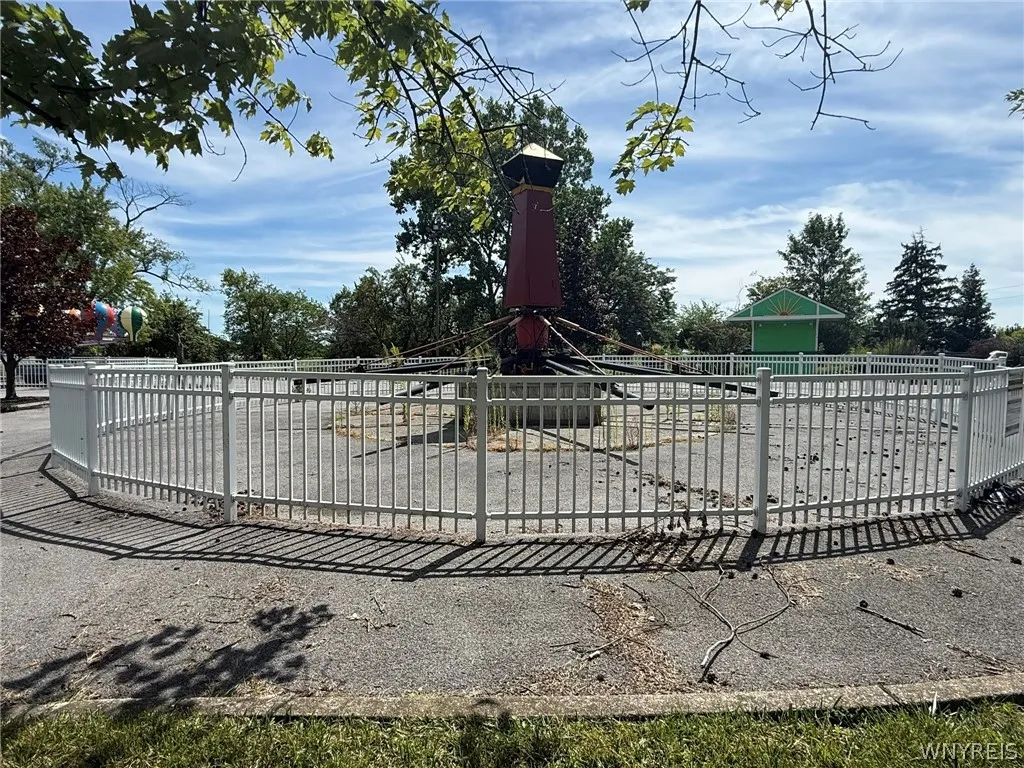 2400 Grand Island Boulevard, Grand Island, New Yor, Grand Island, New York 14072, ,Commercial Sale,For Sale,2400 Grand Island Boulevard, Grand Island, New Yor,0,B1716359