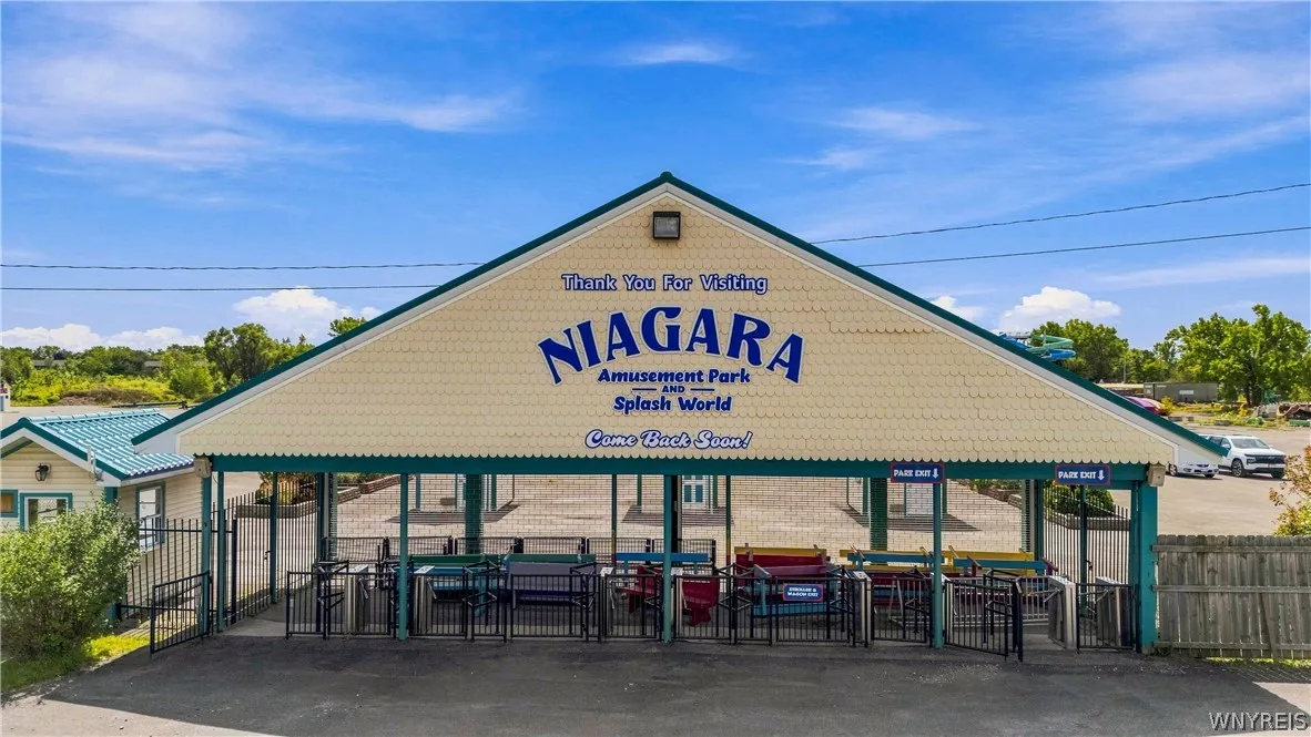 2400 Grand Island Boulevard, Grand Island, New Yor, Grand Island, New York 14072, ,Commercial Sale,For Sale,2400 Grand Island Boulevard, Grand Island, New Yor,0,B1716359