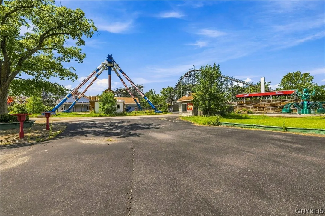 2400 Grand Island Boulevard, Grand Island, New Yor, Grand Island, New York 14072, ,Commercial Sale,For Sale,2400 Grand Island Boulevard, Grand Island, New Yor,0,B1716359