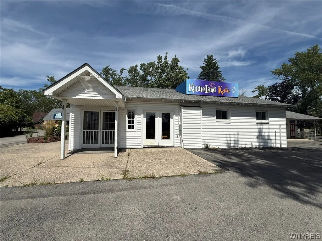 2400 Grand Island Boulevard, Grand Island, New Yor, Grand Island, New York 14072, ,Commercial Sale,For Sale,2400 Grand Island Boulevard, Grand Island, New Yor,0,B1716359