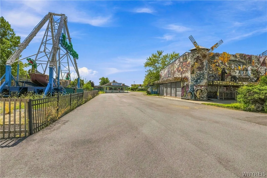 2400 Grand Island Boulevard, Grand Island, New Yor, Grand Island, New York 14072, ,Commercial Sale,For Sale,2400 Grand Island Boulevard, Grand Island, New Yor,0,B1716359