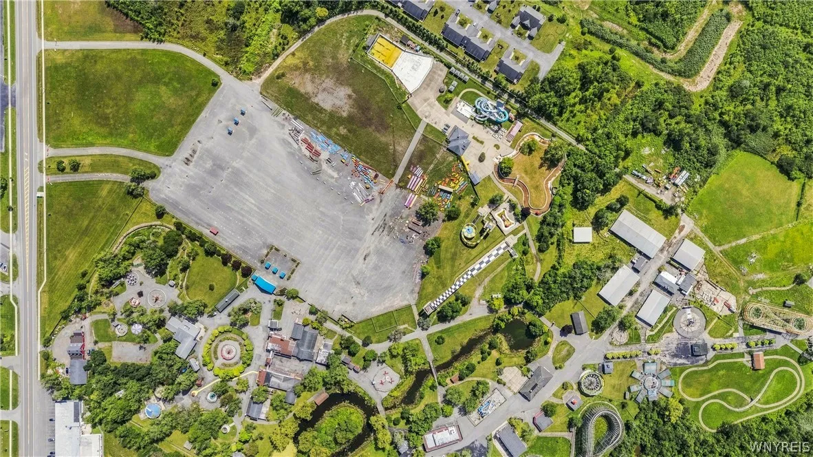 2400 Grand Island Boulevard, Grand Island, New Yor, Grand Island, New York 14072, ,Commercial Sale,For Sale,2400 Grand Island Boulevard, Grand Island, New Yor,0,B1716359