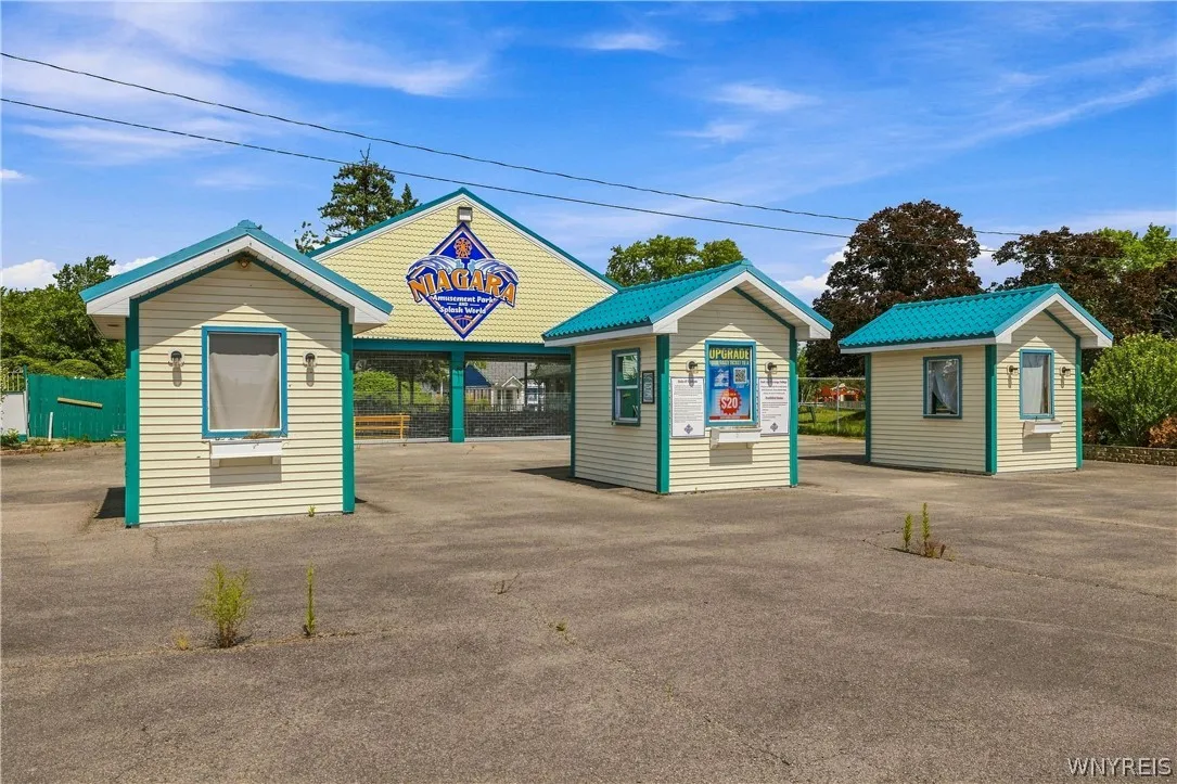 2400 Grand Island Boulevard, Grand Island, New Yor, Grand Island, New York 14072, ,Commercial Sale,For Sale,2400 Grand Island Boulevard, Grand Island, New Yor,0,B1716359