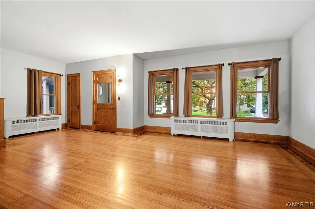 158 Huntington Avenue, Buffalo, New York 14214, Buffalo, New York 14214, 8 Bedroom Bedrooms, 14 Room Rooms,1 BathroomBathrooms,Residential,For Sale,158 Huntington Avenue, Buffalo, New York 14214,0,B1716310