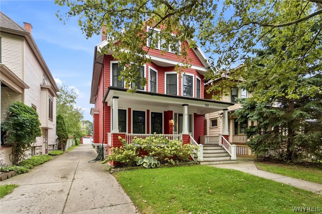 158 Huntington Avenue, Buffalo, New York 14214, Buffalo, New York 14214, 8 Bedroom Bedrooms, 14 Room Rooms,1 BathroomBathrooms,Residential,For Sale,158 Huntington Avenue, Buffalo, New York 14214,0,B1716310