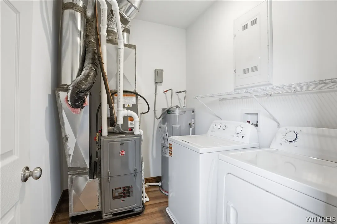 1130 Orchard Park Road, West Seneca, New York 1422, West Seneca, New York 14224, 2 Bedroom Bedrooms, 6 Room Rooms,1 BathroomBathrooms,Residential Lease,For Rent,1130 Orchard Park Road, West Seneca, New York 1422,0,B1715977