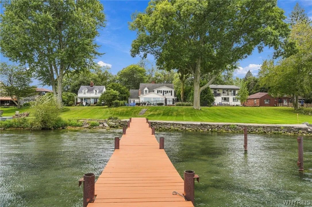 1819 Winter Road, Grand Island, New York 14072, Grand Island, New York 14072, 3 Bedroom Bedrooms, 7 Room Rooms,2 BathroomBathrooms,Residential,For Sale,1819 Winter Road, Grand Island, New York 14072,0,B1716331