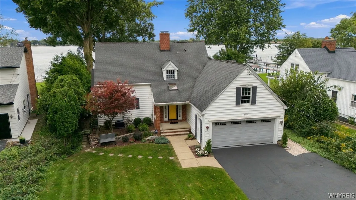 1819 Winter Road, Grand Island, New York 14072, Grand Island, New York 14072, 3 Bedroom Bedrooms, 7 Room Rooms,2 BathroomBathrooms,Residential,For Sale,1819 Winter Road, Grand Island, New York 14072,0,B1716331