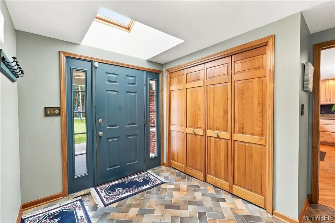 1819 Winter Road, Grand Island, New York 14072, Grand Island, New York 14072, 3 Bedroom Bedrooms, 7 Room Rooms,2 BathroomBathrooms,Residential,For Sale,1819 Winter Road, Grand Island, New York 14072,0,B1716331