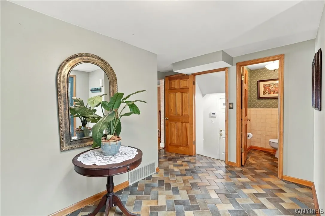 1819 Winter Road, Grand Island, New York 14072, Grand Island, New York 14072, 3 Bedroom Bedrooms, 7 Room Rooms,2 BathroomBathrooms,Residential,For Sale,1819 Winter Road, Grand Island, New York 14072,0,B1716331