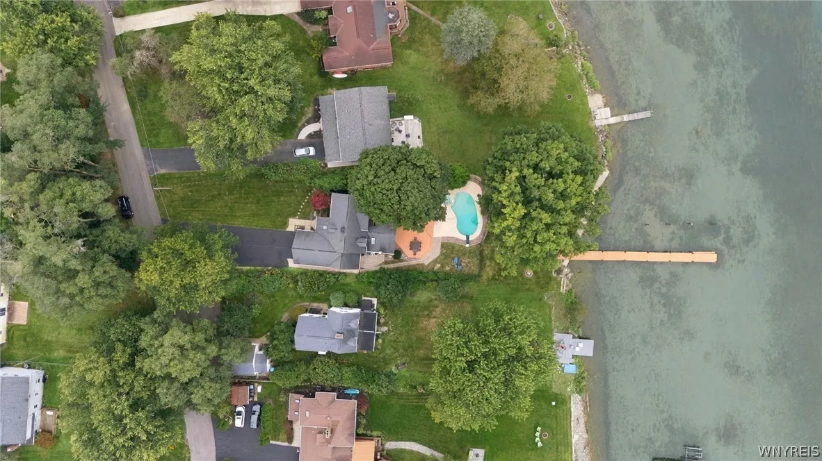 1819 Winter Road, Grand Island, New York 14072, Grand Island, New York 14072, 3 Bedroom Bedrooms, 7 Room Rooms,2 BathroomBathrooms,Residential,For Sale,1819 Winter Road, Grand Island, New York 14072,0,B1716331