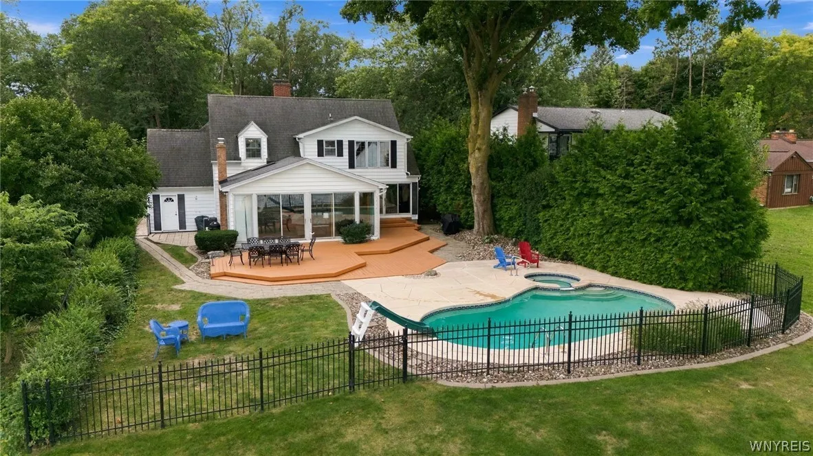 1819 Winter Road, Grand Island, New York 14072, Grand Island, New York 14072, 3 Bedroom Bedrooms, 7 Room Rooms,2 BathroomBathrooms,Residential,For Sale,1819 Winter Road, Grand Island, New York 14072,0,B1716331