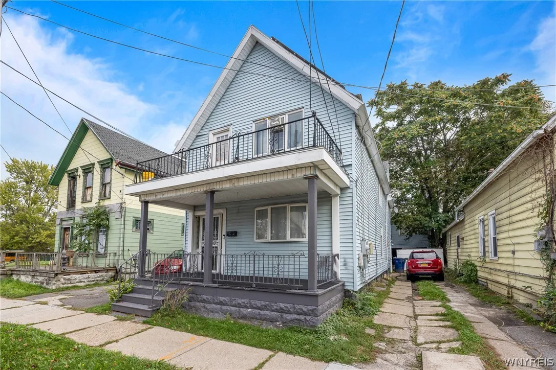 303 Peach Street, Buffalo, New York 14204, Buffalo, New York 14204, 5 Bedroom Bedrooms, ,2 BathroomBathrooms,Residential,For Sale,303 Peach Street, Buffalo, New York 14204,0,B1716445