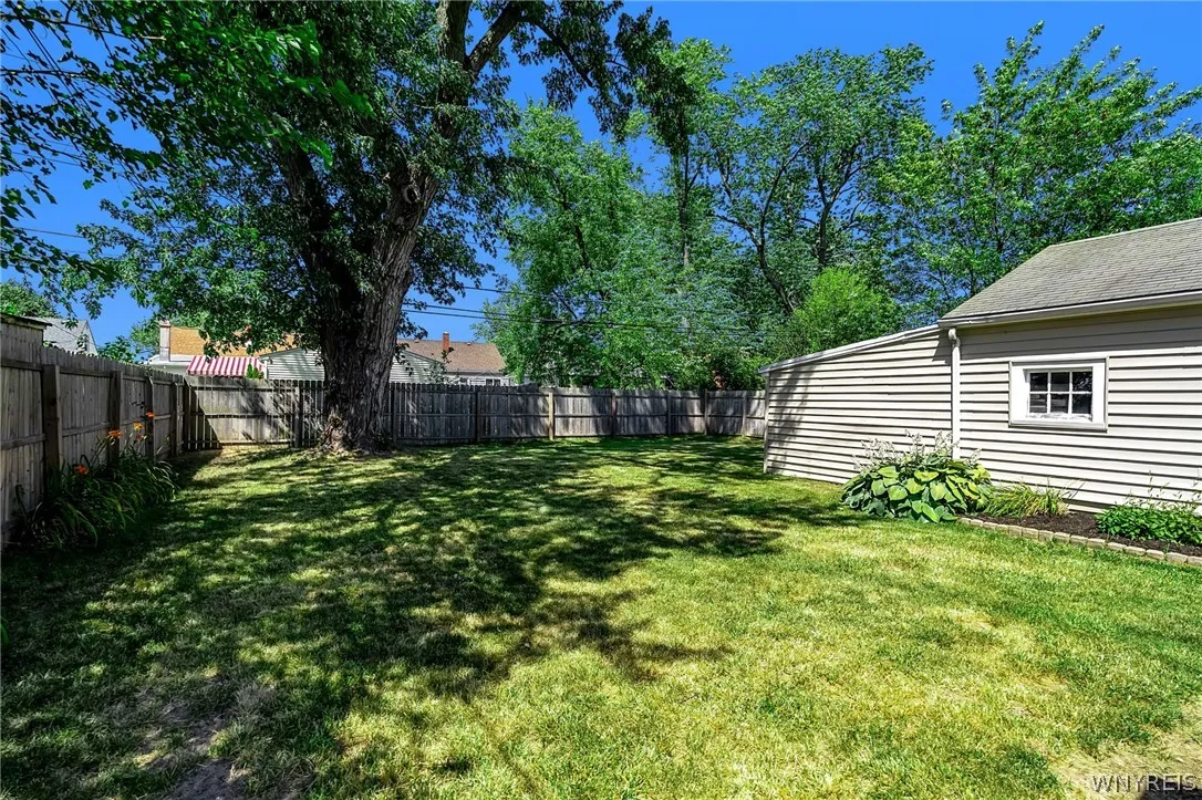 164 Orchard Drive, Tonawanda, New York 14223, Tonawanda, New York 14223, 4 Bedroom Bedrooms, 8 Room Rooms,2 BathroomBathrooms,Residential,For Sale,164 Orchard Drive, Tonawanda, New York 14223,0,B1716444