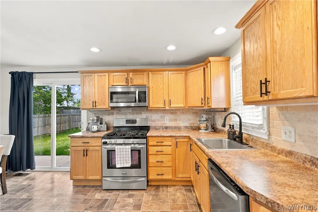 164 Orchard Drive, Tonawanda, New York 14223, Tonawanda, New York 14223, 4 Bedroom Bedrooms, 8 Room Rooms,2 BathroomBathrooms,Residential,For Sale,164 Orchard Drive, Tonawanda, New York 14223,0,B1716444