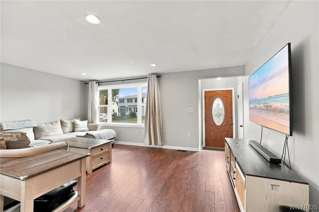 164 Orchard Drive, Tonawanda, New York 14223, Tonawanda, New York 14223, 4 Bedroom Bedrooms, 8 Room Rooms,2 BathroomBathrooms,Residential,For Sale,164 Orchard Drive, Tonawanda, New York 14223,0,B1716444