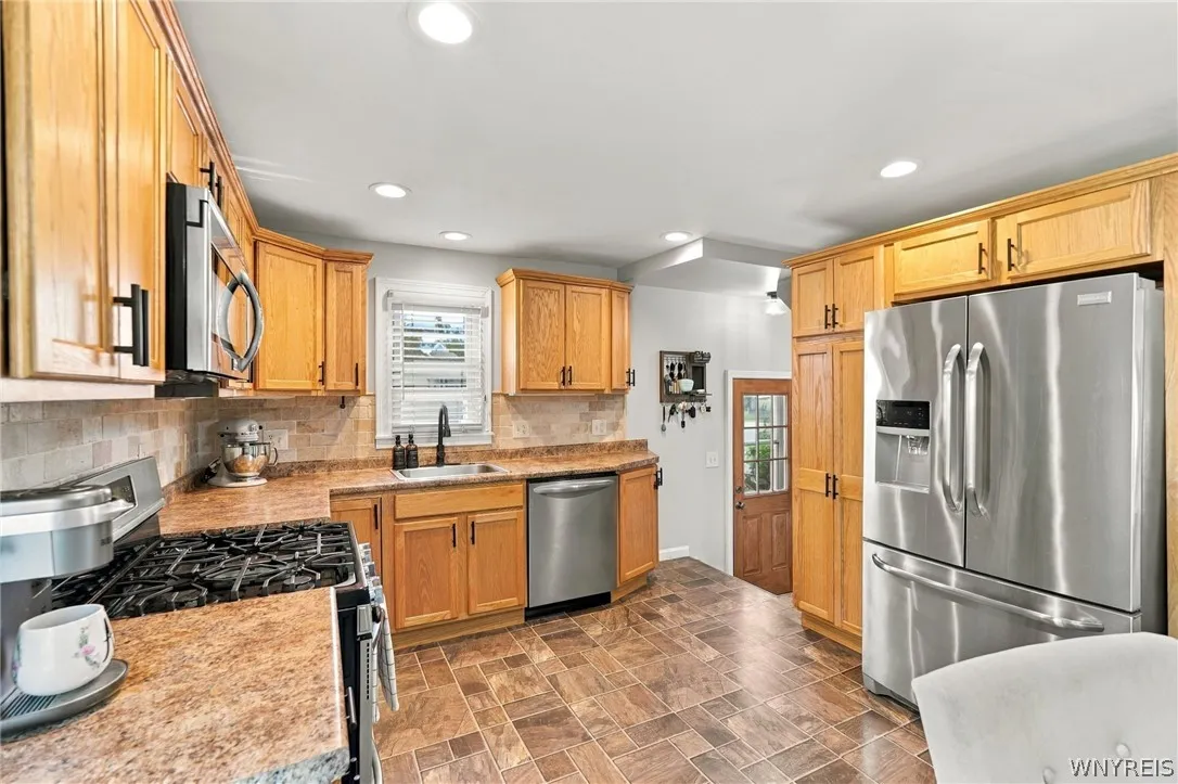 164 Orchard Drive, Tonawanda, New York 14223, Tonawanda, New York 14223, 4 Bedroom Bedrooms, 8 Room Rooms,2 BathroomBathrooms,Residential,For Sale,164 Orchard Drive, Tonawanda, New York 14223,0,B1716444