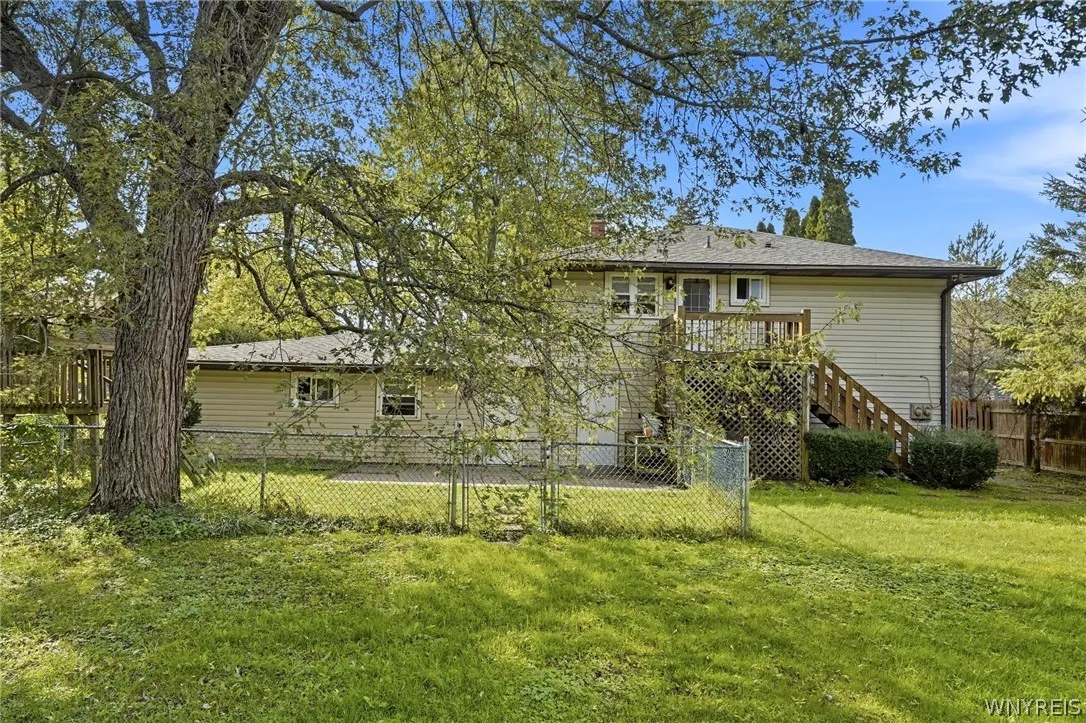 1153 Boncliff Drive, Alden, New York 14004, Alden, New York 14004, 6 Bedroom Bedrooms, 12 Room Rooms,2 BathroomBathrooms,Residential,For Sale,1153 Boncliff Drive, Alden, New York 14004,0,B1714321