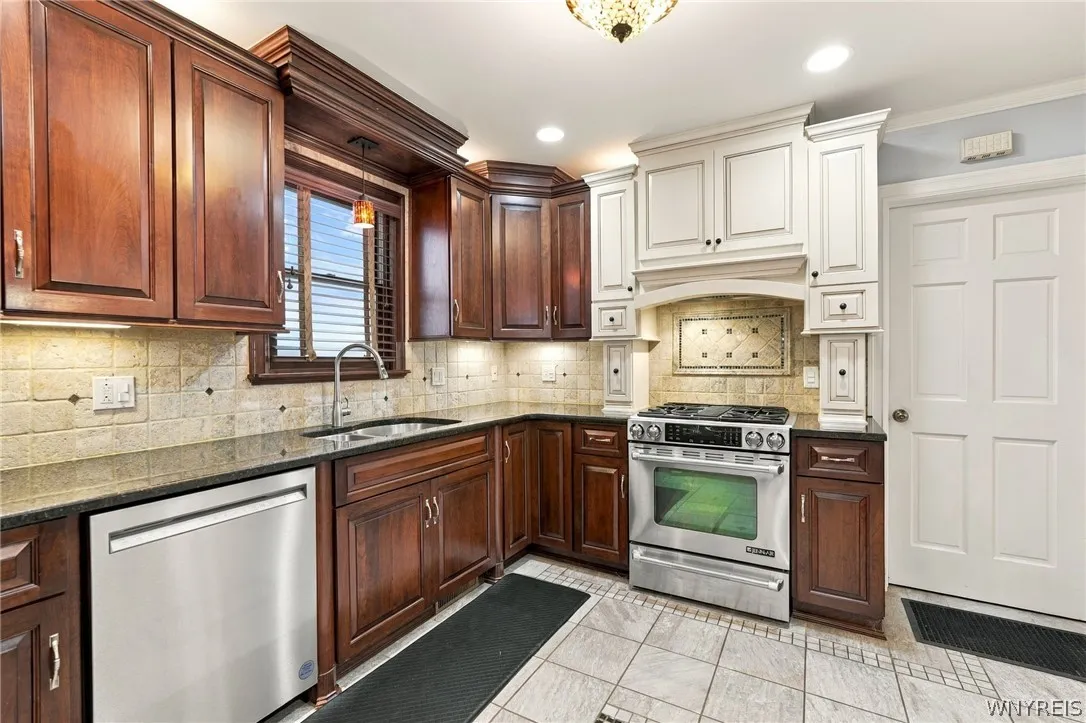 1161 Hertel Avenue, Buffalo, New York 14216, Buffalo, New York 14216, 4 Bedroom Bedrooms, ,3 BathroomBathrooms,Residential,For Sale,1161 Hertel Avenue, Buffalo, New York 14216,0,B1716687