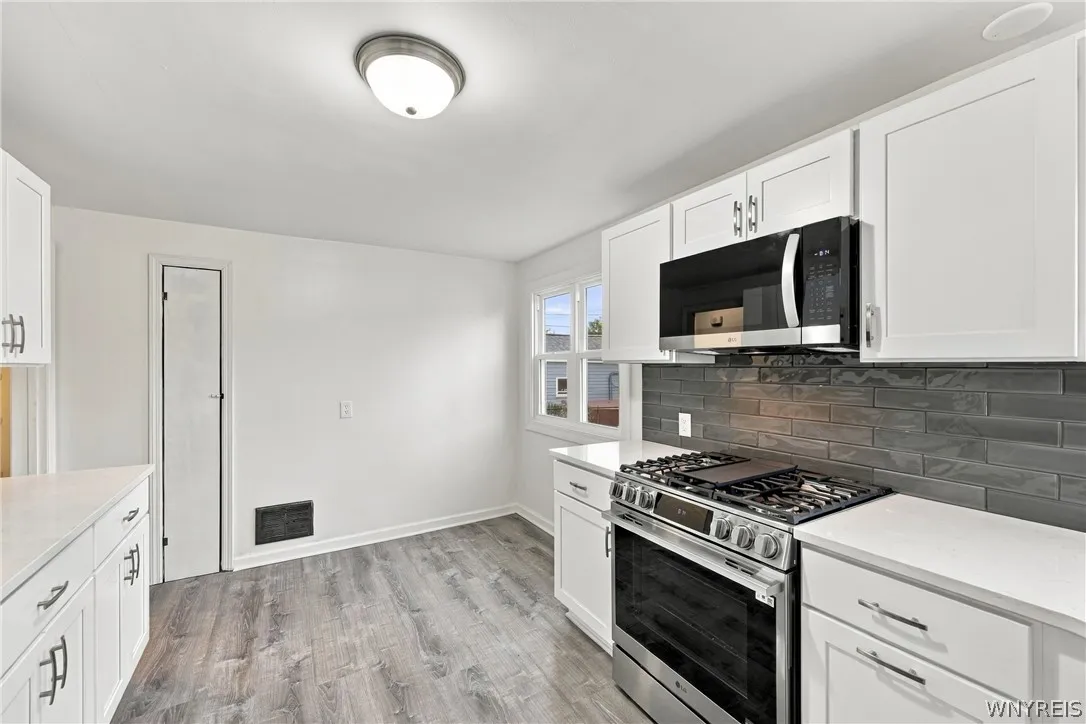 55 Waverly Avenue, Tonawanda, New York 14217, Tonawanda, New York 14217, 3 Bedroom Bedrooms, 6 Room Rooms,1 BathroomBathrooms,Residential,For Sale,55 Waverly Avenue, Tonawanda, New York 14217,0,B1716645