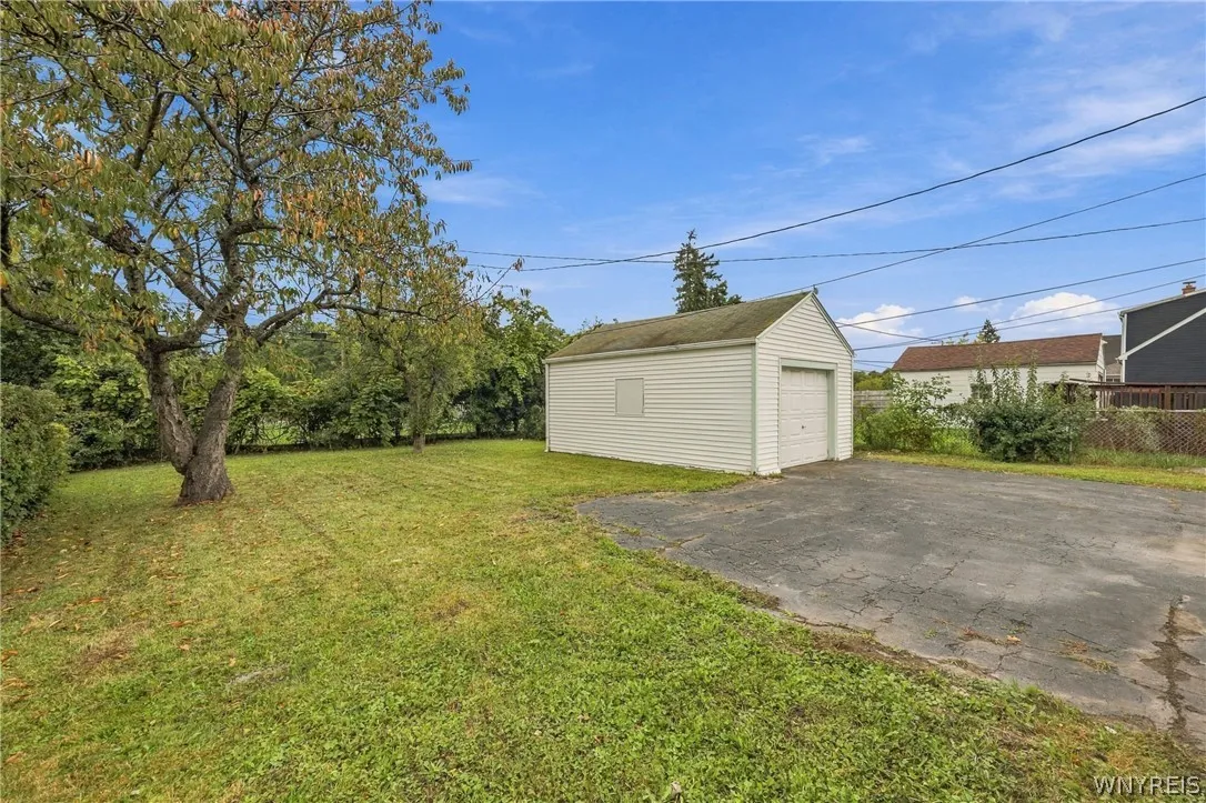 55 Waverly Avenue, Tonawanda, New York 14217, Tonawanda, New York 14217, 3 Bedroom Bedrooms, 6 Room Rooms,1 BathroomBathrooms,Residential,For Sale,55 Waverly Avenue, Tonawanda, New York 14217,0,B1716645