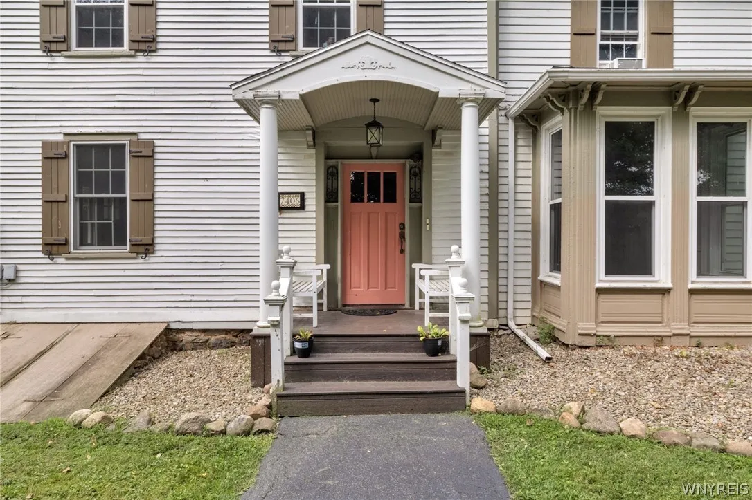 7406 Quaker Road, Orchard Park, New York 14127, Orchard Park, New York 14127, 3 Bedroom Bedrooms, 9 Room Rooms,2 BathroomBathrooms,Residential Lease,For Rent,7406 Quaker Road, Orchard Park, New York 14127,0,B1716745