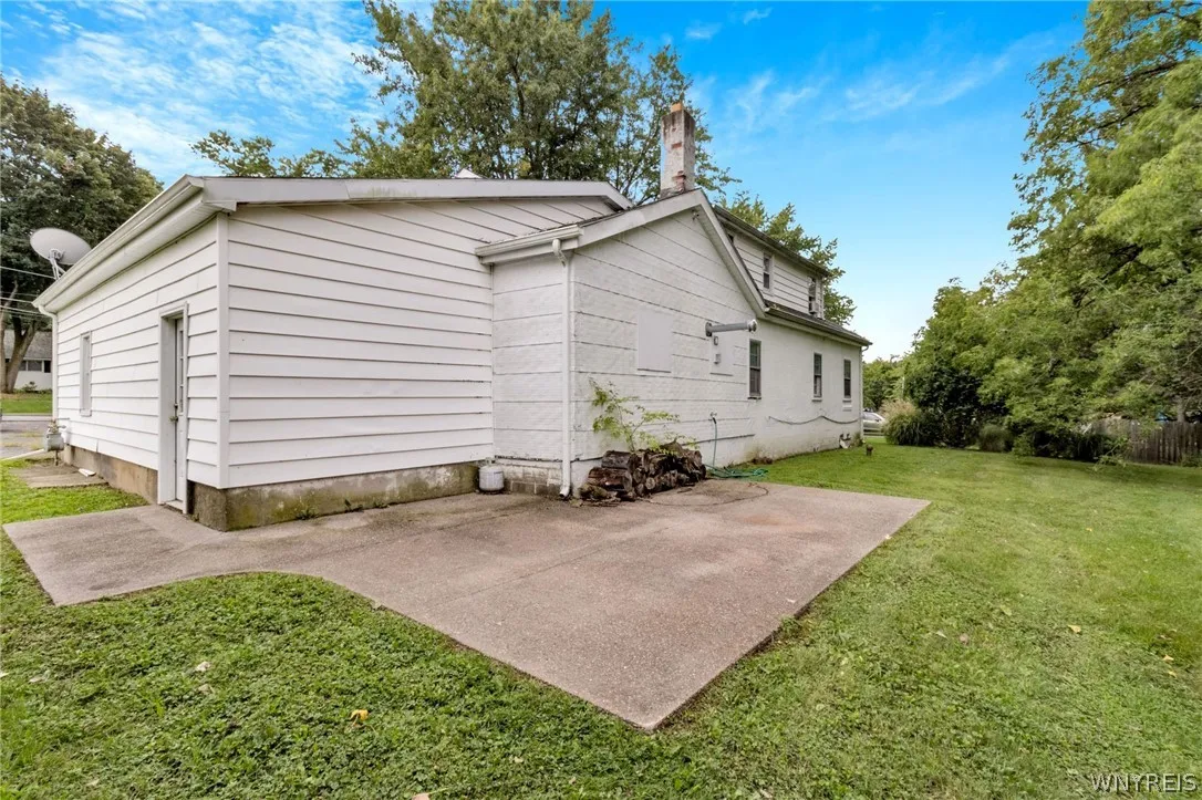 6360 New Taylor Road, Orchard Park, New York 14127, Orchard Park, New York 14127, 3 Bedroom Bedrooms, 5 Room Rooms,1 BathroomBathrooms,Residential Lease,For Rent,6360 New Taylor Road, Orchard Park, New York 14127,0,B1716787