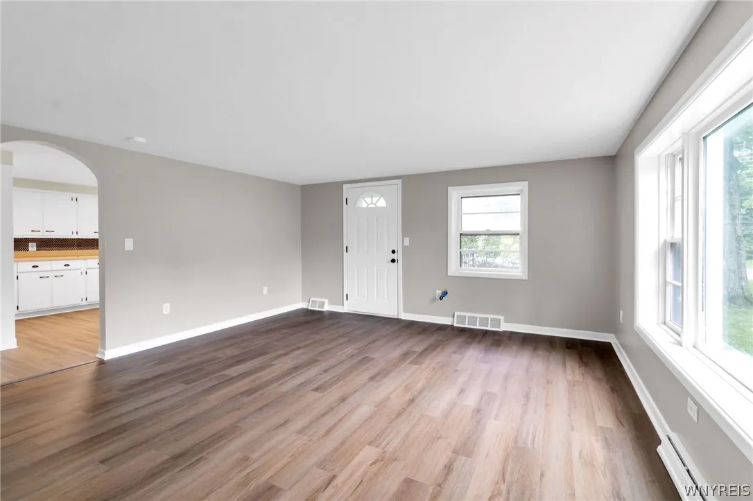 6360 New Taylor Road, Orchard Park, New York 14127, Orchard Park, New York 14127, 3 Bedroom Bedrooms, 5 Room Rooms,1 BathroomBathrooms,Residential Lease,For Rent,6360 New Taylor Road, Orchard Park, New York 14127,0,B1716787