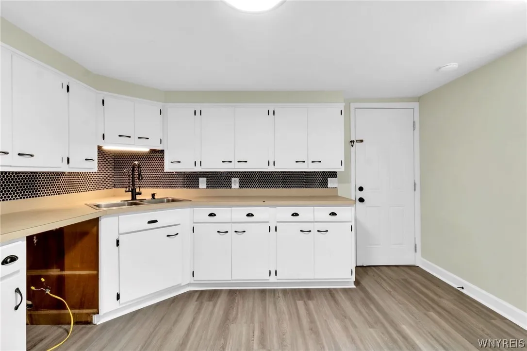 6360 New Taylor Road, Orchard Park, New York 14127, Orchard Park, New York 14127, 3 Bedroom Bedrooms, 5 Room Rooms,1 BathroomBathrooms,Residential Lease,For Rent,6360 New Taylor Road, Orchard Park, New York 14127,0,B1716787